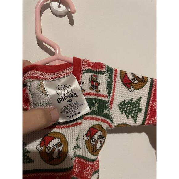 Bucees Christmas Bodysuit Pajama Size 3 Months Beaver Christmas Buc-ees - Picture 3 of 5